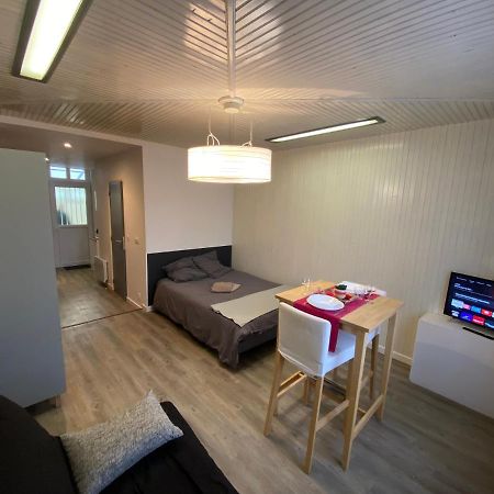 Les Coquelicots Wifi Daire Troyes Dış mekan fotoğraf
