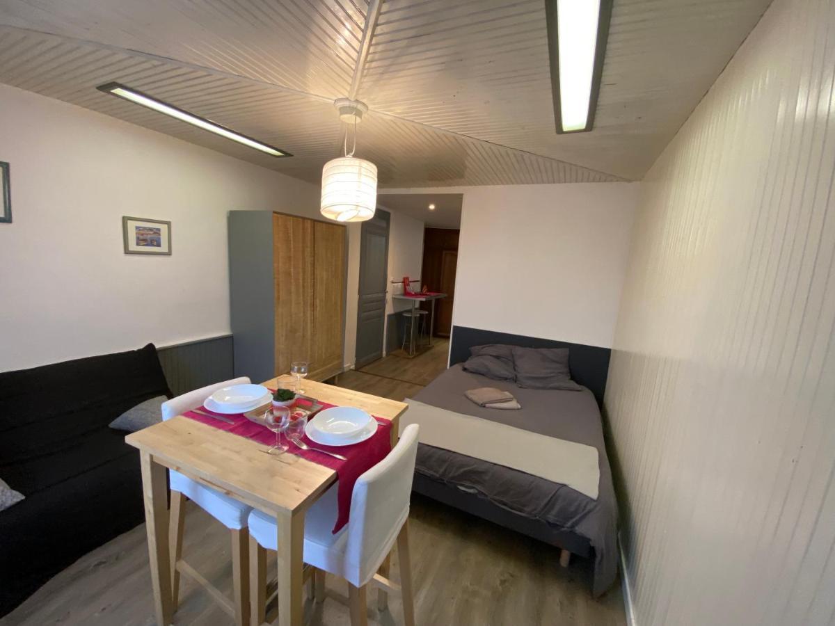 Les Coquelicots Wifi Daire Troyes Dış mekan fotoğraf